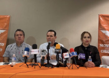 Tere Guerra, solo está por el salario; debe renunciar: Sergio Torres