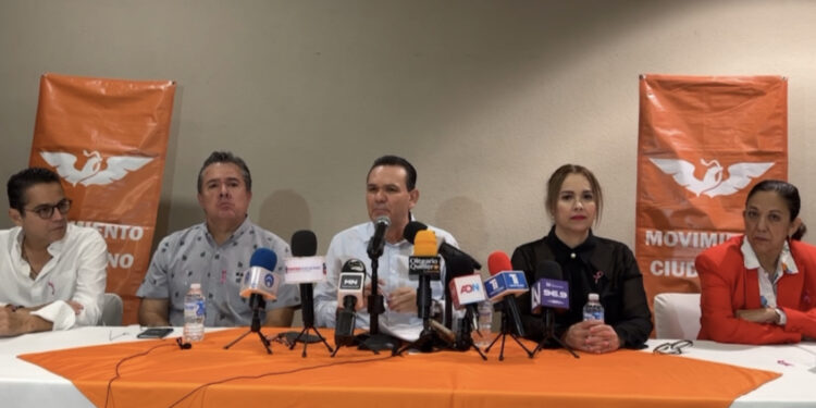 Tere Guerra, solo está por el salario; debe renunciar: Sergio Torres