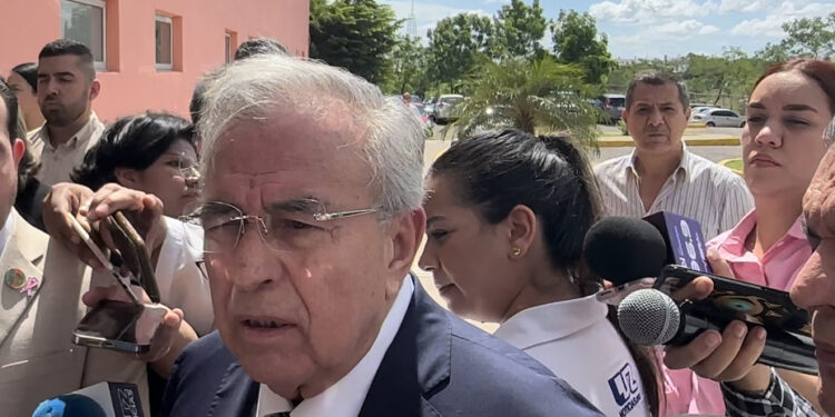 Rocha Moya lamenta asesinato con “saña”   de mujer en Culiacan