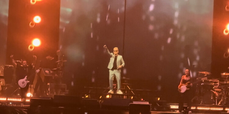 “Ya mañana atendemos demandas y pedimos disculpas”, dice Alejandro Sanz a miles de sinaloenses con el “corazón partío”