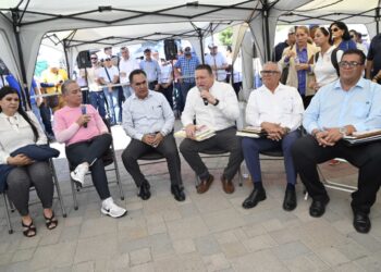 FGE  pide a juez separar del cargo al rector de la UAS