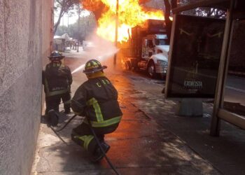 Explotan tanques de gas en Periférico y Tlalpan en CDMX