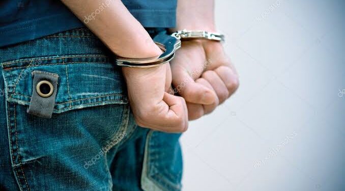 Vinculan a sujeto por violación a una mujer que encontró en departamento