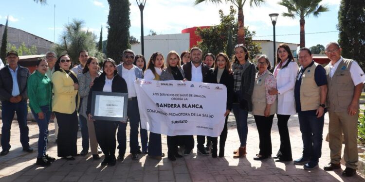 Surutato ya es comunidad promotora de la salud, la sindicatura recibe distintivo