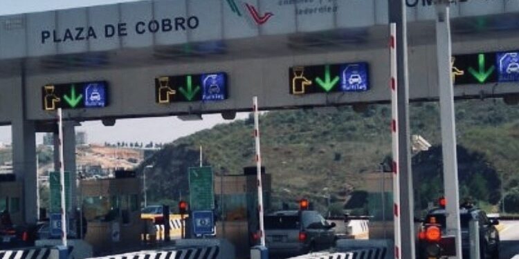 Aumento del 3% a tarifa de peaje debe contribuir a la rehabilitación de las carreteras: Rocha