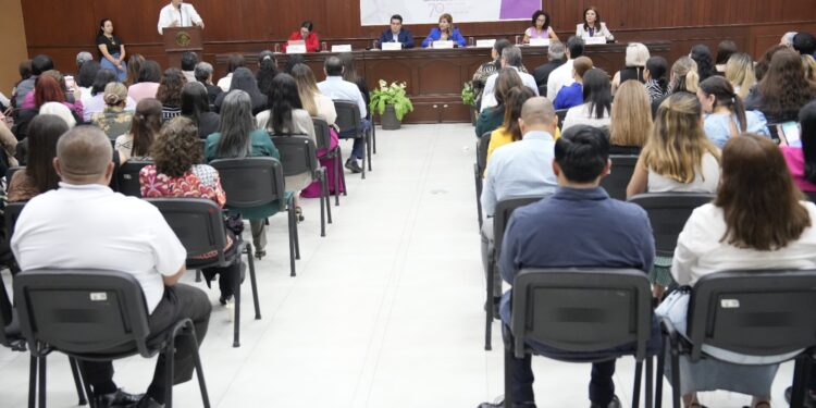 La participación política de la mujer debe trascender a la igualdad social: Feliciano Castro