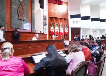 Da Congreso lectura a dictamen que agiliza órdenes de protección a mujeres