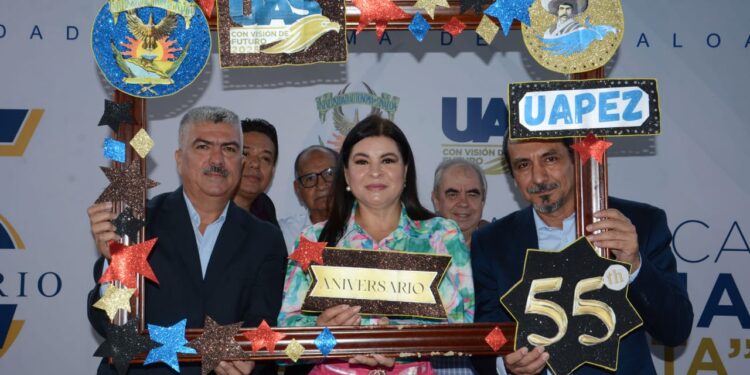 La Preparatoria Emiliano Zapata cumplió 55 años renovando su compromiso con la educación, la formación integral y el desarrollo de una sociedad justa