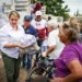 Continúa la entrega de apoyos Eneyda Rocha a población afectada por el huracán “Norma”
