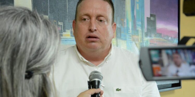 Pericial de la misma Fiscalía ratifica que en el periodo de Jesús Madueña al frente de la UAS no hay delito que perseguir en virtud de que no se detectó ningún daño patrimonial; tampoco en los periodos anteriores se cometieron los hechos que imputa la Fiscalía, aclara abogado