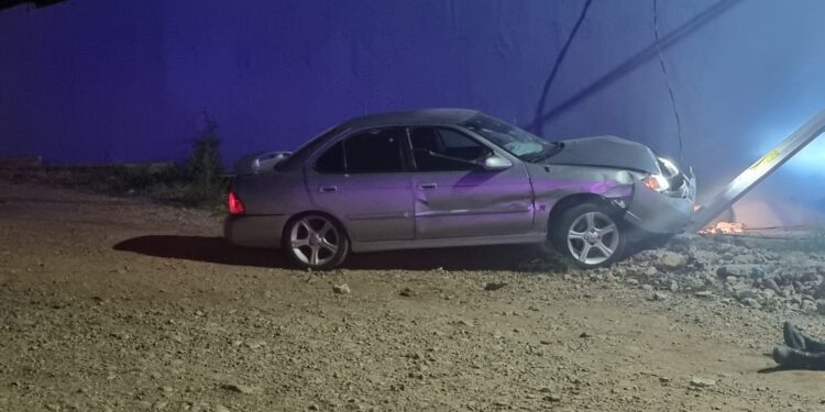 Asesinan de “carro a carro” dos jóvenes en la colonia Solidaridad