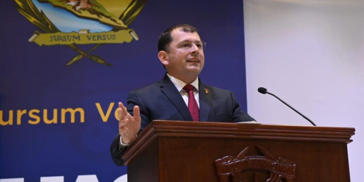 Aún desconocemos si tenemos elementos para solicitar la destitución de Robespierre Lizárraga: Fiscal