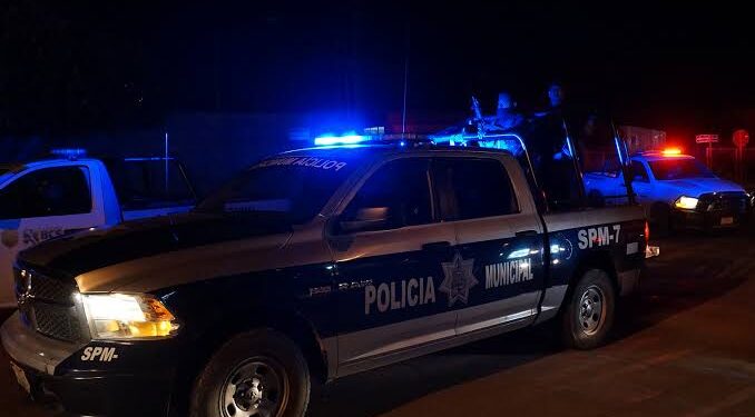 Acribillan a balazos a dos hombres en la Amistad; uno de ellos falleció minutos después