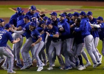 Los Texas Rangers ganan la primera Serie Mundial de su historia