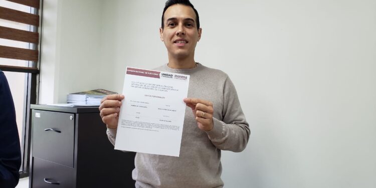 Se registra Jesús Ibarra como precandidato de Morena a la alcaldía de Culiacán