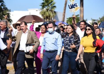 Por primera vez, tanto el Juez como la Fiscalía actúan apegados a derecho y difieren audiencia ante ausencia justificada de los abogados defensores