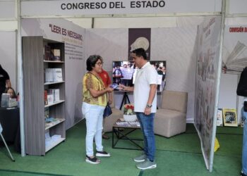 Mantiene Congreso del Estado su stand en la FIL Los Mochis 2023