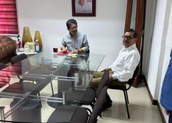 Se reúne Alcalde Ahumada con titular de la SSPE tras agresión y exhibición de dos jóvenes en Guasave