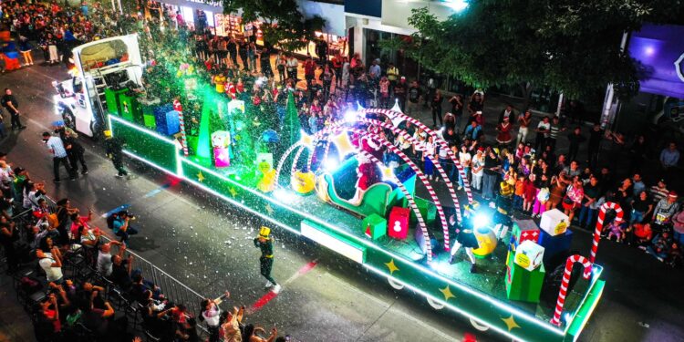 Espectacular la Novena Edición del Desfile Navideño: “Vive una Noche de Estrellas”