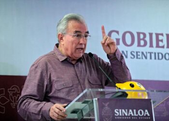 Autoridades de la UAS deben detener la persecución política contra sus docentes: Rocha Moya