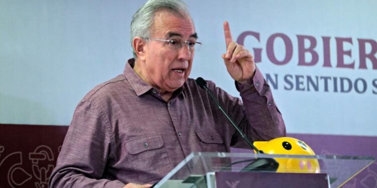 Autoridades de la UAS deben detener la persecución política contra sus docentes: Rocha Moya