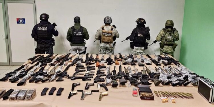 Confiscan arsenal y drogas en en Guadalupe, Zacatecas