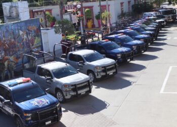 Entrega Gobierno del Estado 5 patrullas al municipio de Ahome