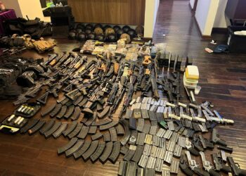 Aseguran armamento y drogas en Tijuana, Baja California