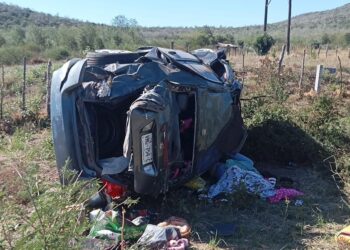 Se accidenta familia en Rancho Viejo; una mujer murió y dos personas resultaron lesionados, entre ella una niña
