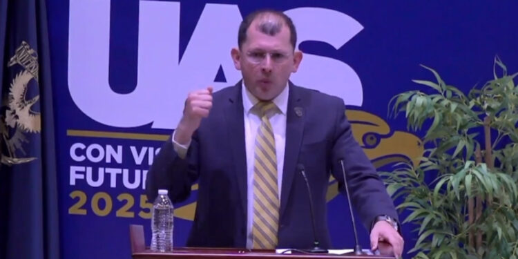 Robespierre Lizárraga es ratificado como encargado del despacho de rectoría de la UAS