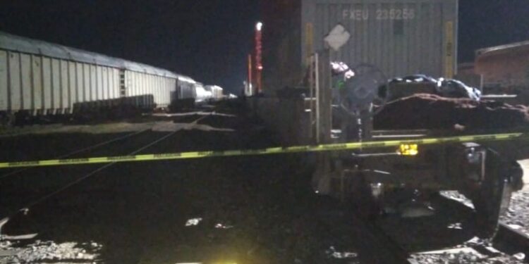 Niño africano muere tras caer de tren en El Fuerte