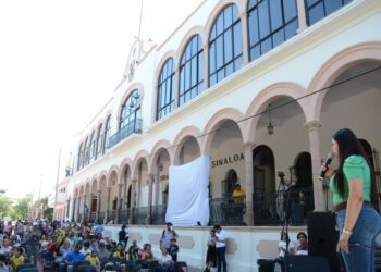 Fueron 220 millones de pesos de recursos estatales los que se dieron a la UAS: Rocha