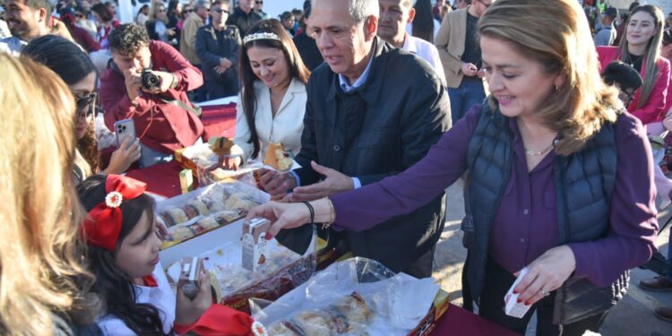 Alcalde de Ahome invita a la tradicional Rosca de Reyes