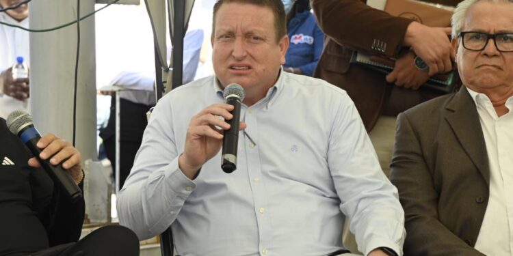 Juez de Control comete el delito de desacato, pues sigue sin citar a audiencia para restablecer a Jesús Madueña como Rector de la UAS