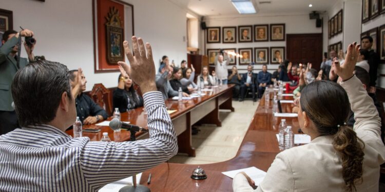 Cabildo aprueba 40 por ciento de descuento en impuesto predial para inmuebles comerciales*