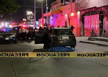 Asesinan a balazos a una mujer residente de EU en supuesto asalto