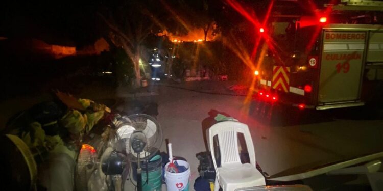Tras una riña, una mujer pierde su casa en incendio en la Díaz Ordaz