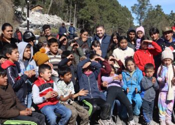 “Primero los que menos tienen”: Alcalde de Badiraguato visita comunidades serranas