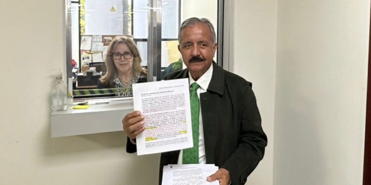 “No voy a ser candidato de Morena ni aunque me lo regalen”: Estrada Ferreiro