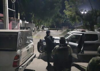 Lo asesinan frente a su casa en el fraccionamiento Paraíso