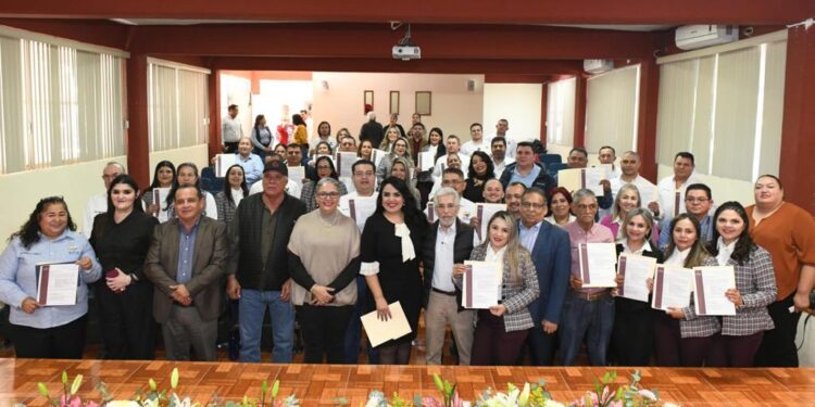 Gobierno de Rocha basifica a trabajadores de la ENEF; no son palabras, hoy se vive lo que en palabras se decía: Domínguez Nava