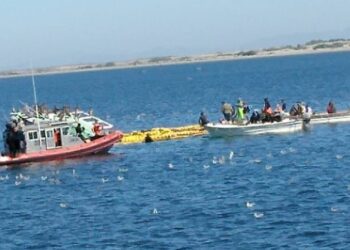 Pescador sobrevive 2 días dentro de un barco que se hundio, pero fallece poco después de ser rescatado
