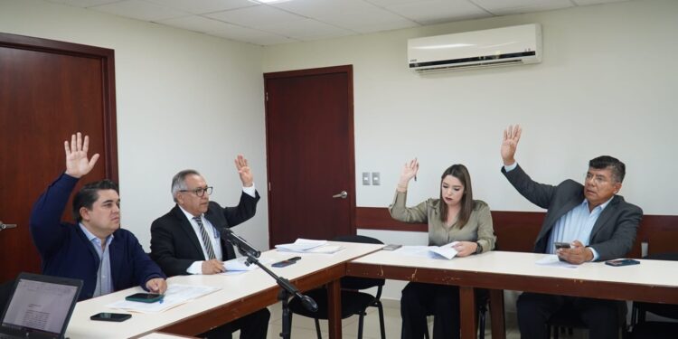 Declara Comisión improcedente denuncia de juicio político vs. Estrada Ferreiro