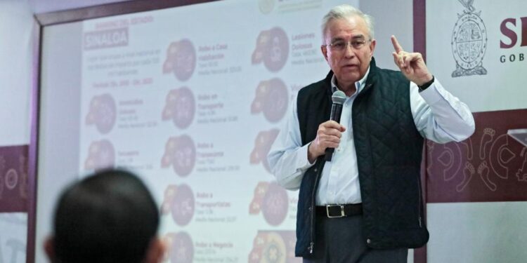 Vamos a mejorar las condiciones de vida de jornaleros en cuarterías: Rocha Moya