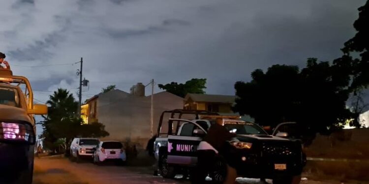 Ejecutan a balazos a un joven desconocido en Alturas del Sur