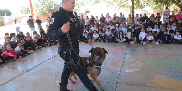 SSP Sinaloa lleva “Un Día con tu Gobierno” a la comunidad de El Corazón en Costa Rica