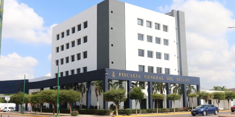 Fiscalia de Sinaloa instala mesa de atención por fallecidos en accidente ocurrido en Elota
