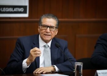 No habrá consulta unilateral para reformar Ley Orgánica de UAdeO: Feliciano Castro
