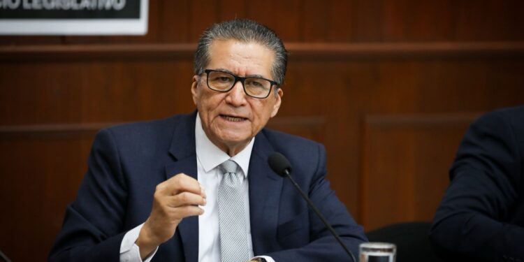 No habrá consulta unilateral para reformar Ley Orgánica de UAdeO: Feliciano Castro