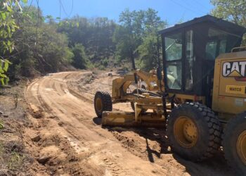 Más de 15 caminos de Badiraguato fueron rehabilitados durante el mes de enero